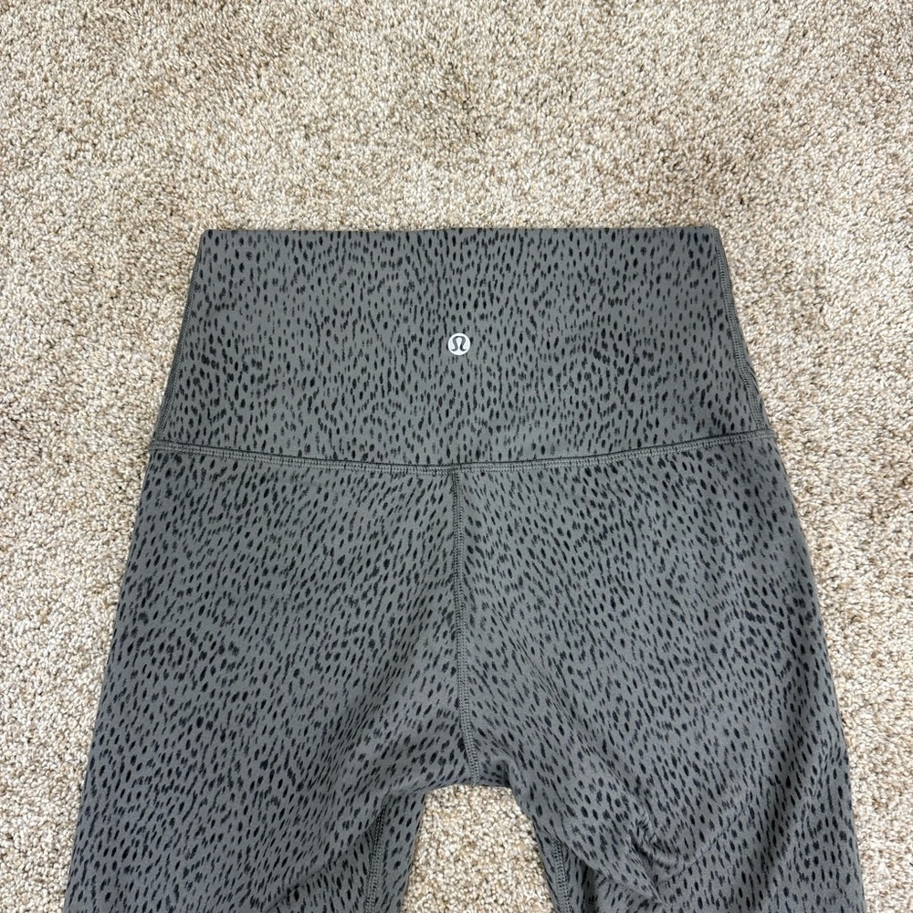 Lululemon Wunder Under Crop II Roll Down - Picture 6 of 9